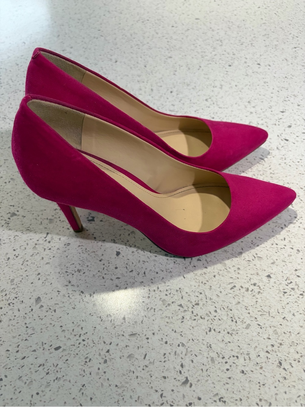 Nine West Hot Pink Suede Pointed Toe Pumps Heels Size 8M